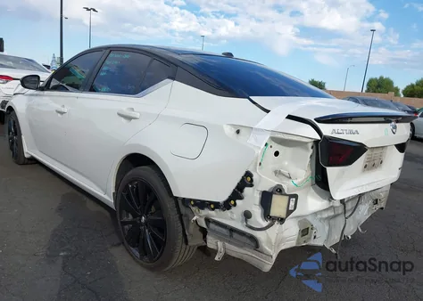 2020 Nissan Altima Sr Vc-Turbo Fwd z USA, uszkodzony, nr VIN 1N4AL4CV2LC147858